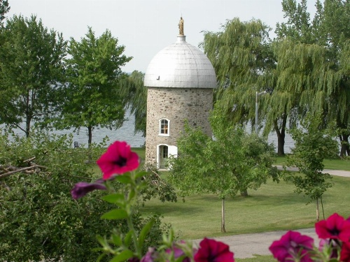 Manoir d'Youville image 15